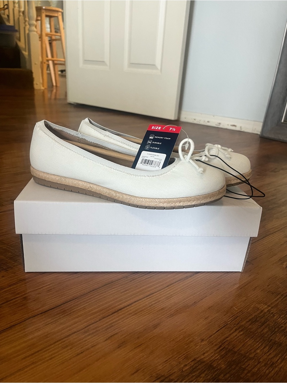 Chaps Off-White Canvas Bow Ballet Flats